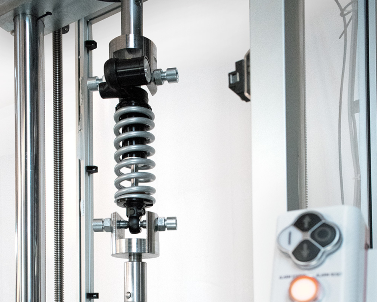 Damper testing machines Step Lab